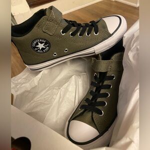 NWT Boys Converse High-Top Sneakers